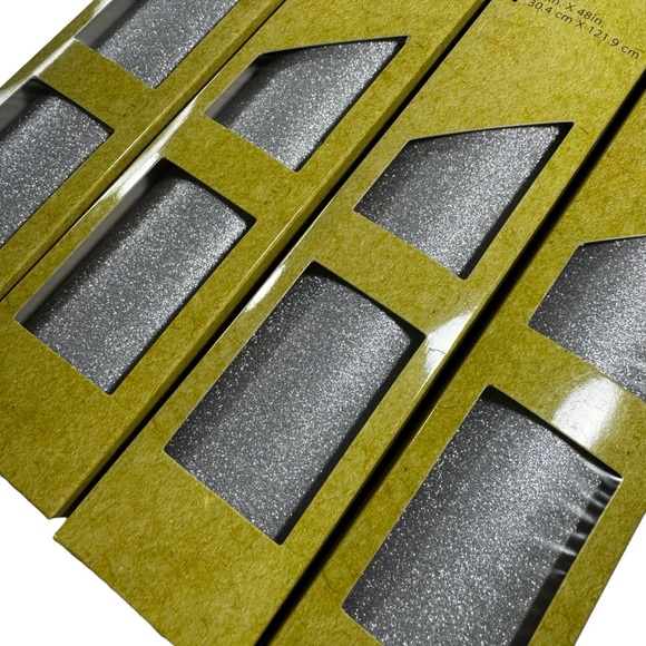 Crafter's Square Permanent Vinyl Paper silver glitter water resistant 12" x 48" - Picture 2 of 9